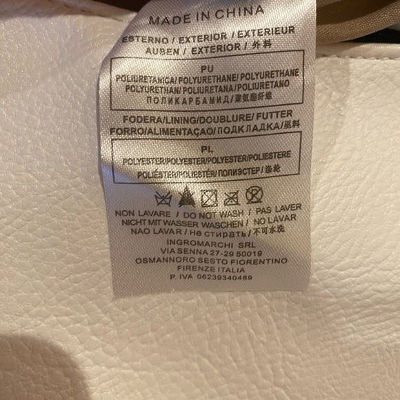 GUSSACI collection, beautiful purse bag. Large white with multiple zippers. - Picture 5 of 16